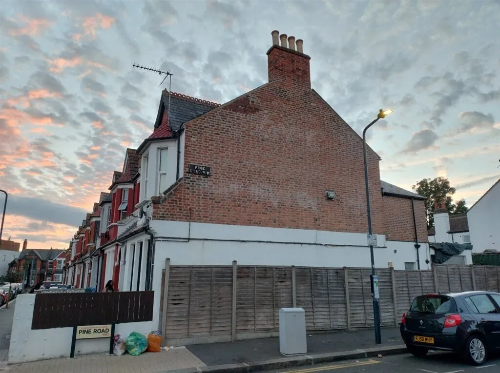 Ashford Road, London, NW2, photo 3