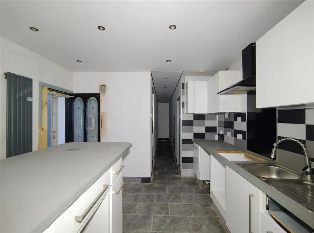 Ashford Road, London, NW2, photo 5