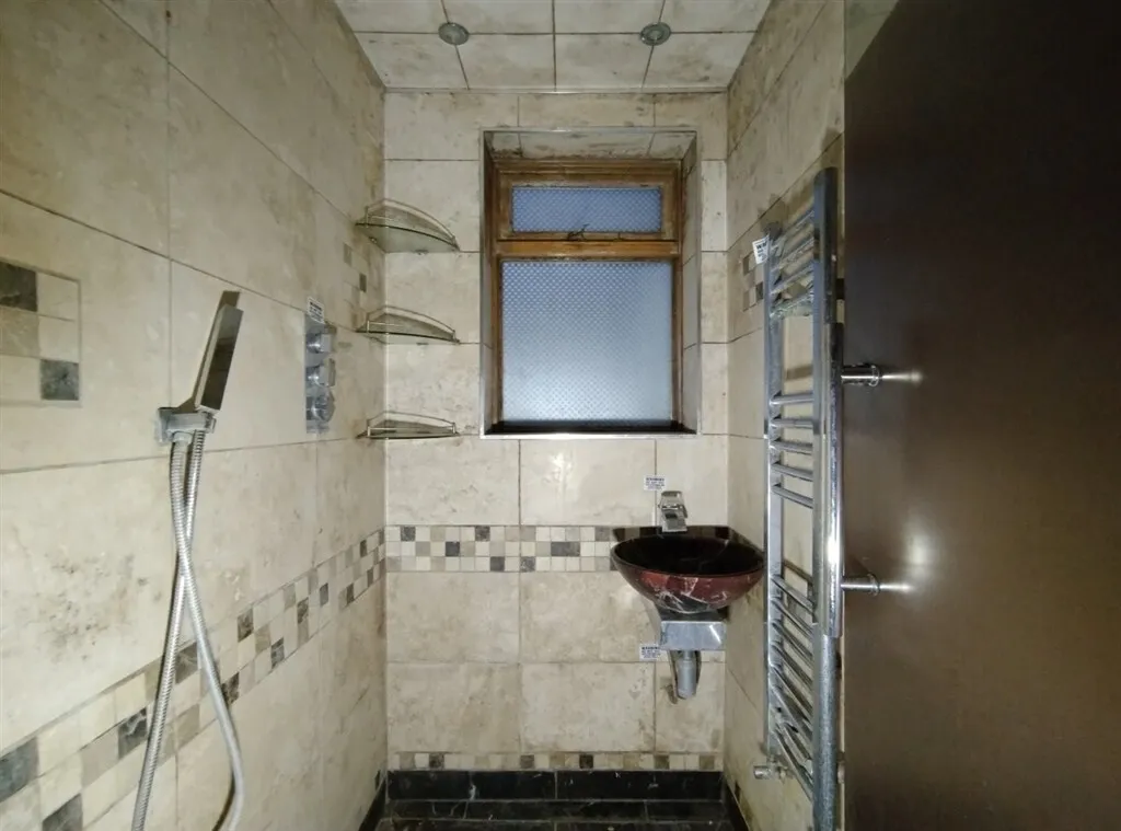 Ashford Road, London, NW2, photo 7