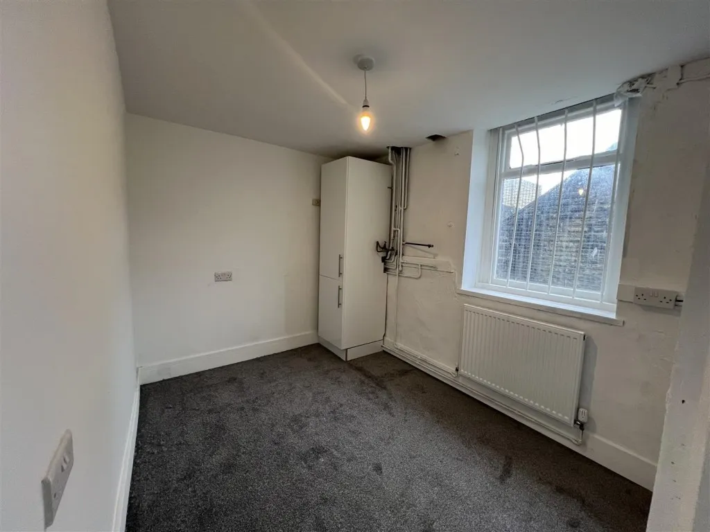 Parkwood Street, Keighley, BD21, photo 15