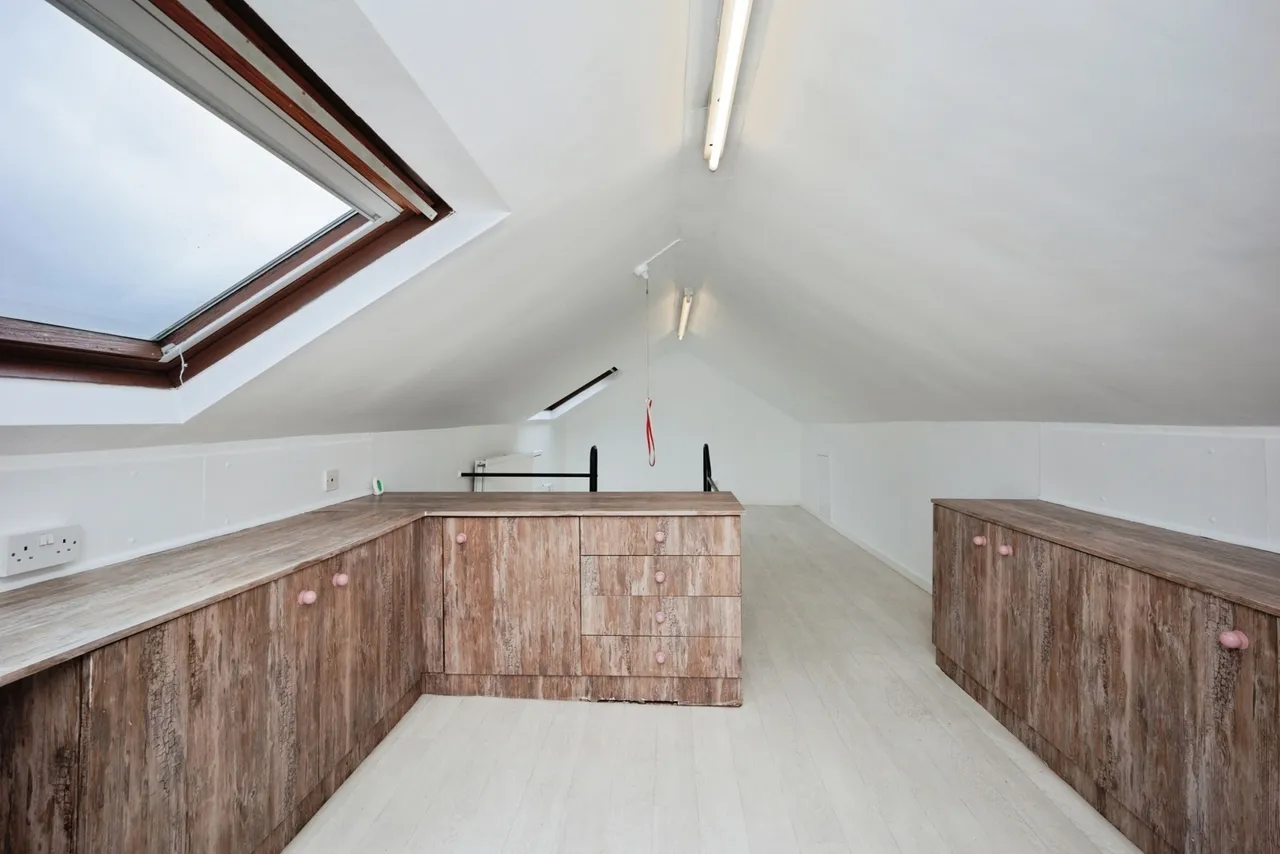 Woodsmoor Lane, Greater Manchester, SK2, photo 27