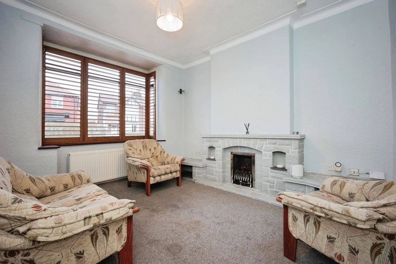 Woodsmoor Lane, Greater Manchester, SK2, photo 2