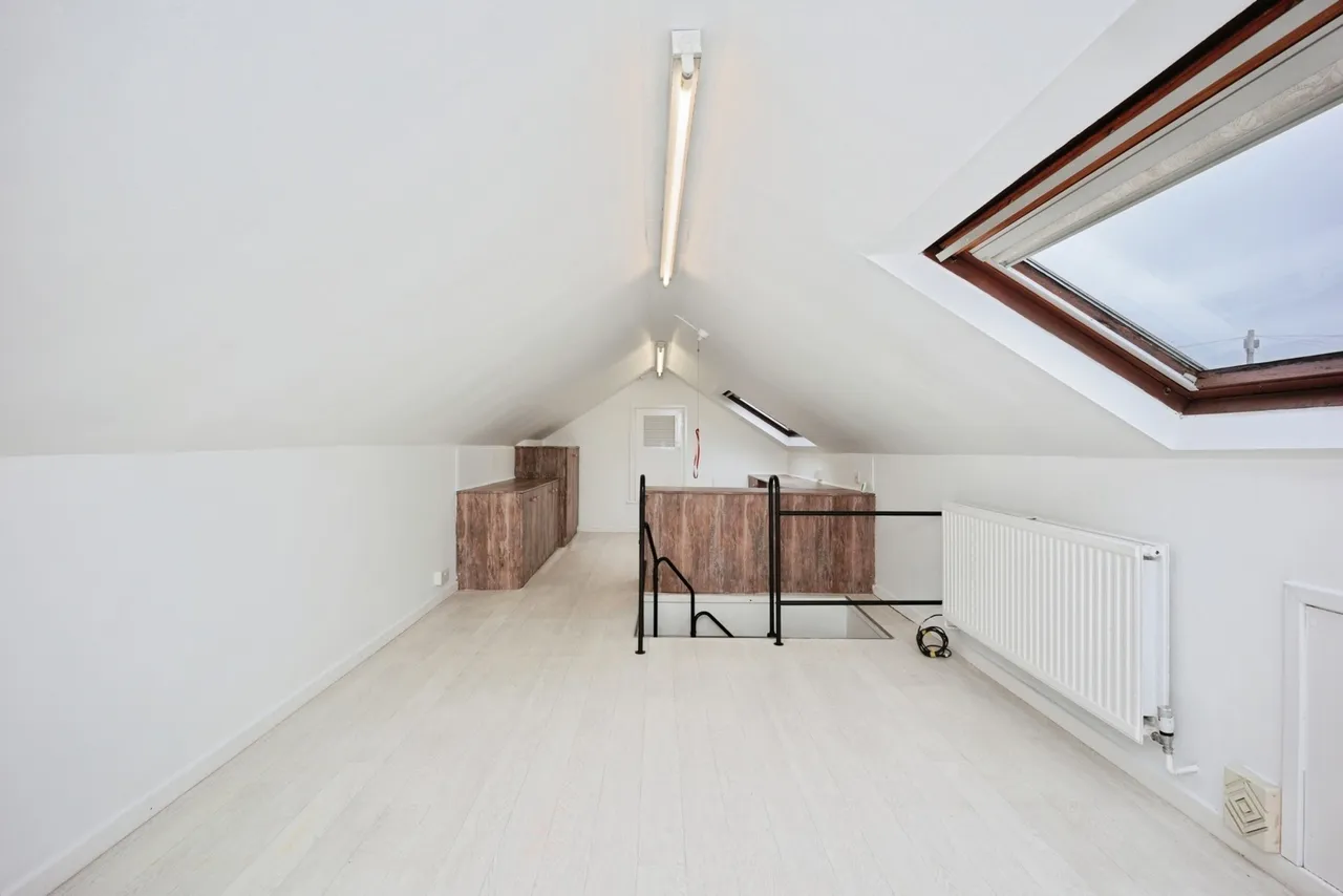 Woodsmoor Lane, Greater Manchester, SK2, photo 11