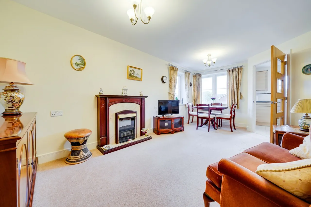 Goodes Court, Royston, SG8, photo 2