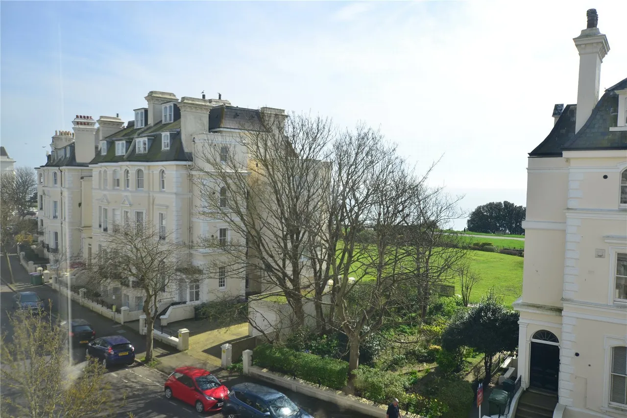 Clifton Crescent, Folkestone, Kent, CT20, photo 16