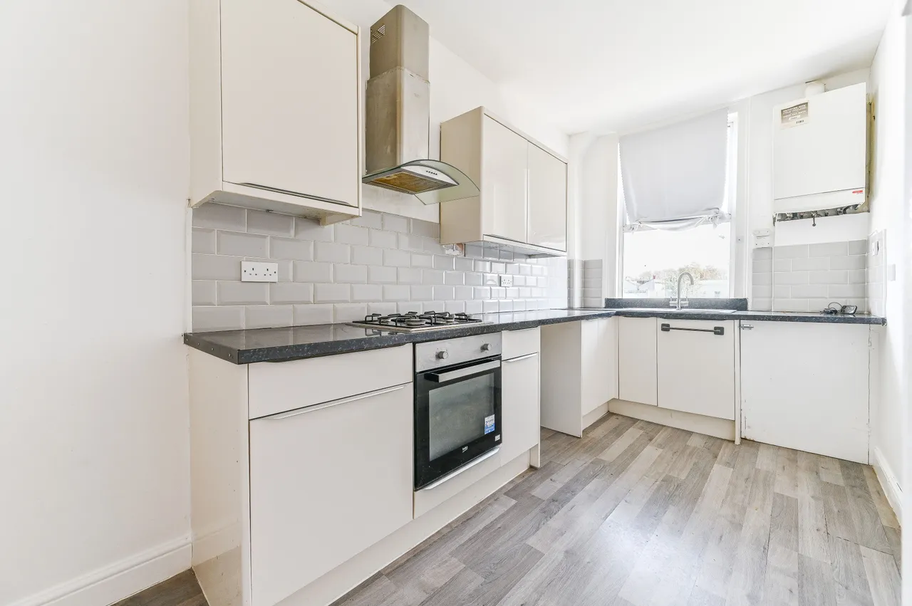 Flat 2, 24 Kent House Road, London, photo 8