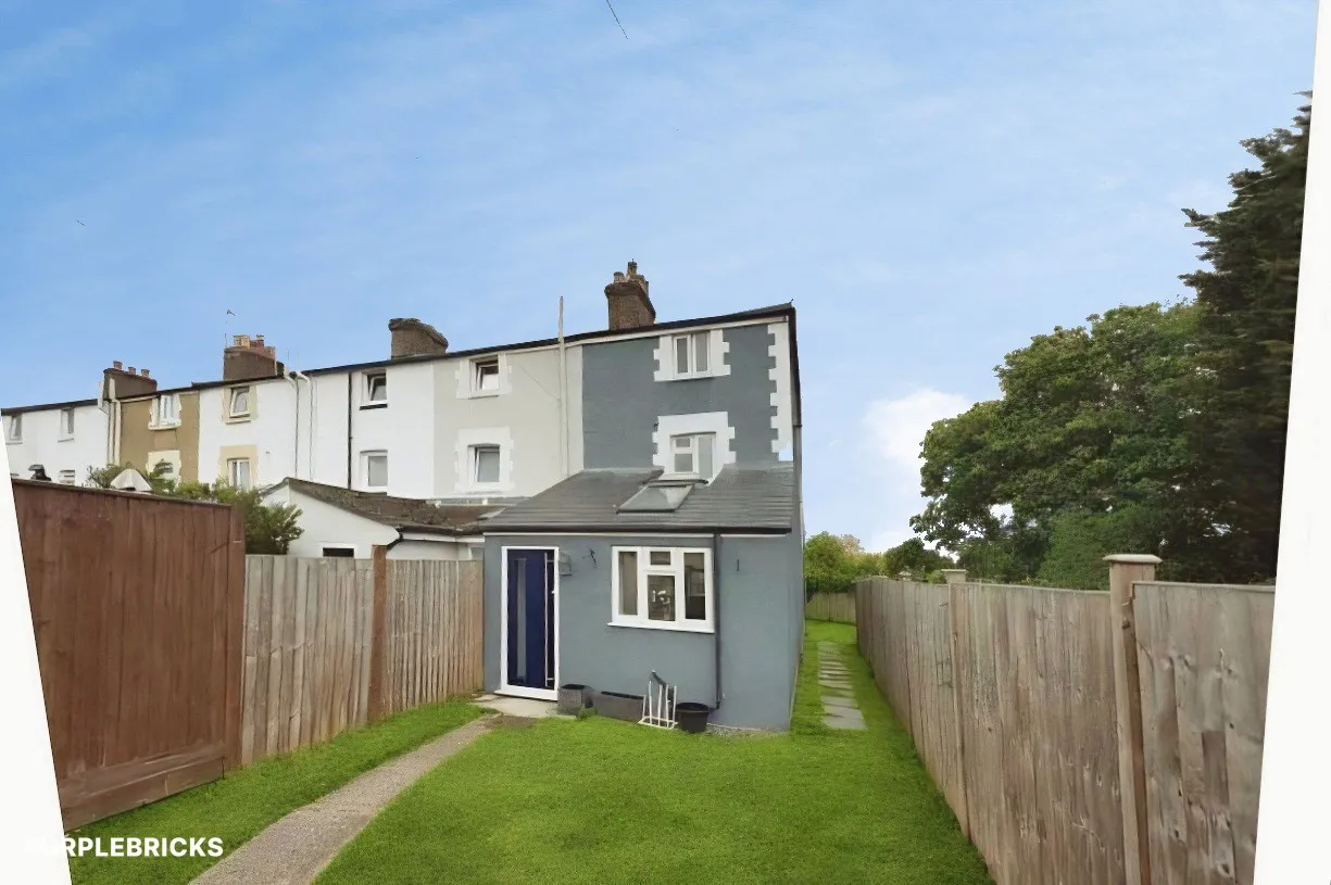 Common Road, Redhill, RH1, photo 40