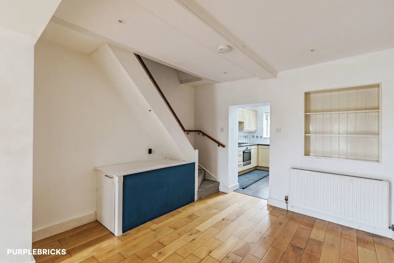 Common Road, Redhill, RH1, photo 4