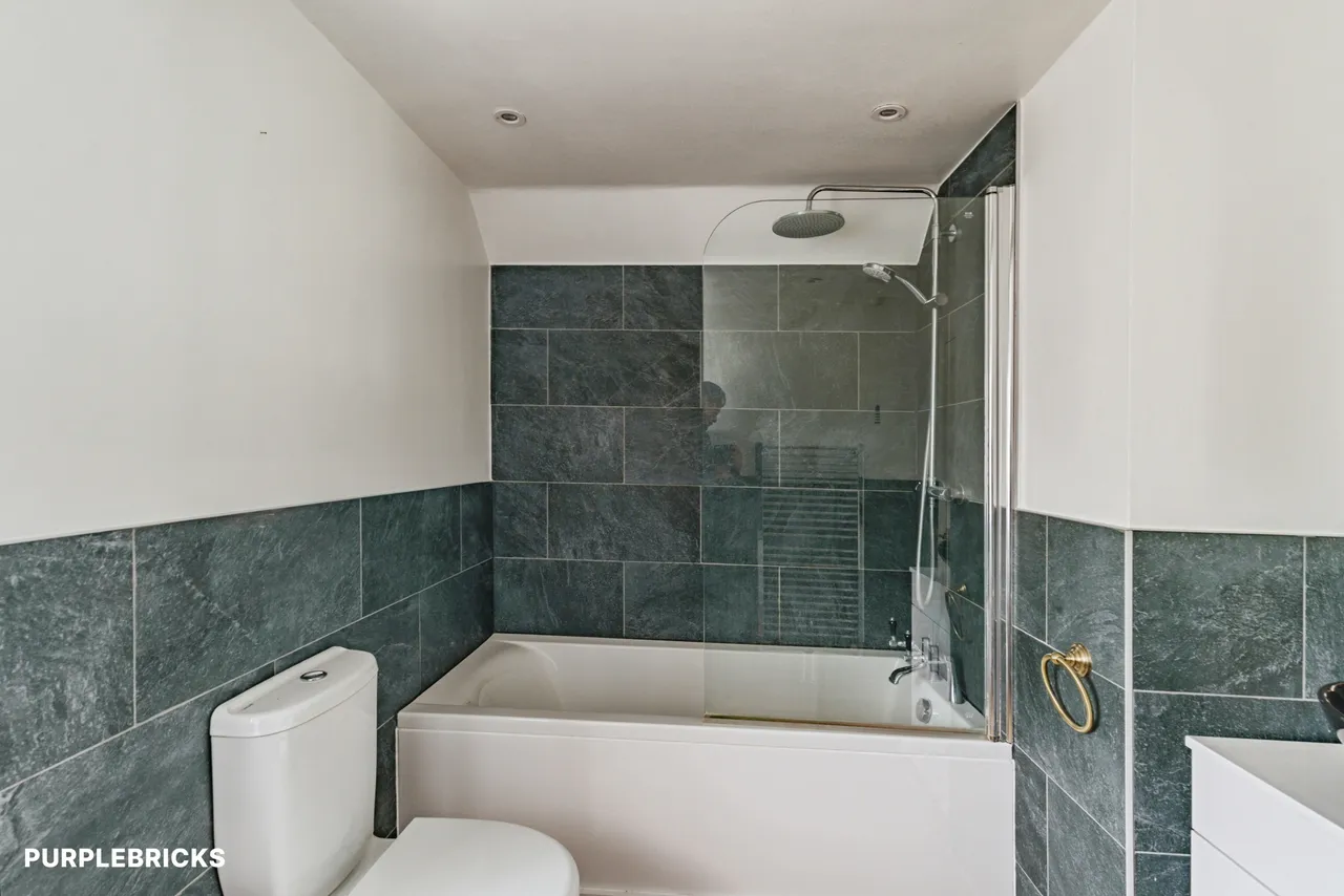 Common Road, Redhill, RH1, photo 38