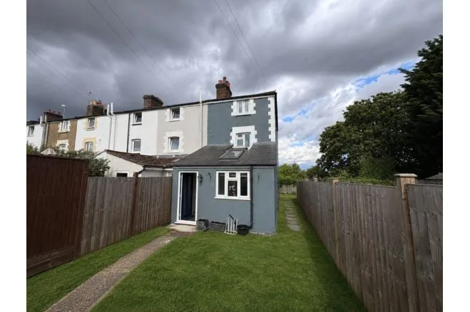 Common Road, Redhill, RH1, photo 27