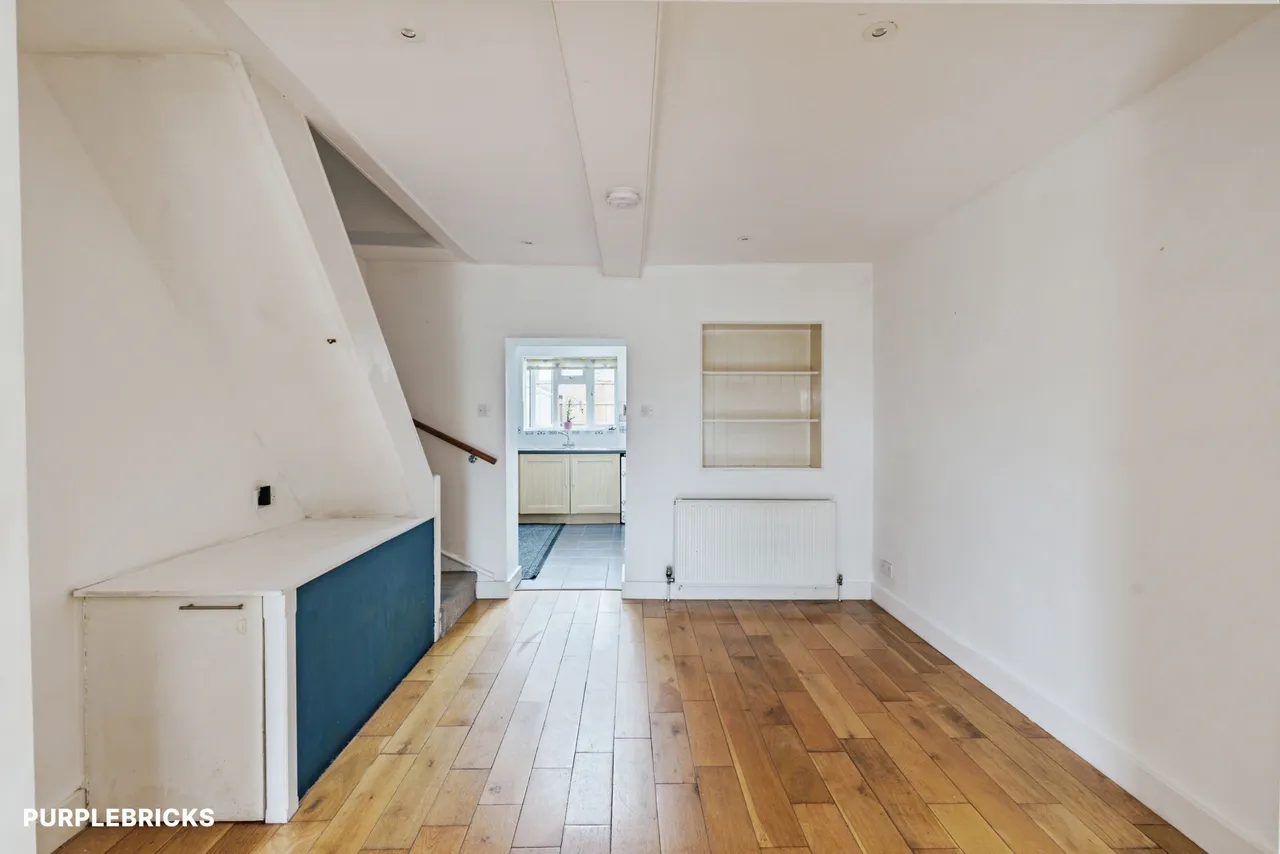 Common Road, Redhill, RH1, photo 8