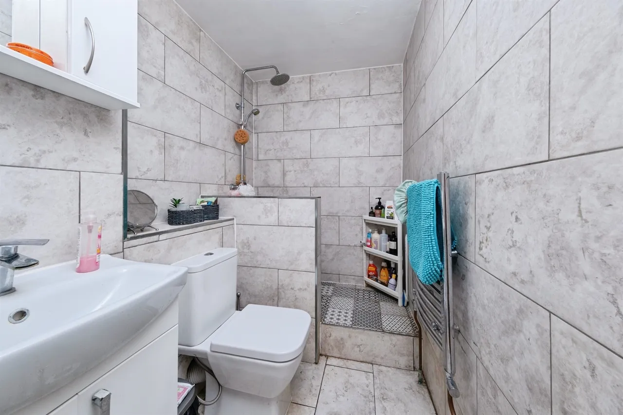 Coopers Mews, Neath Hill, MK14, photo 9