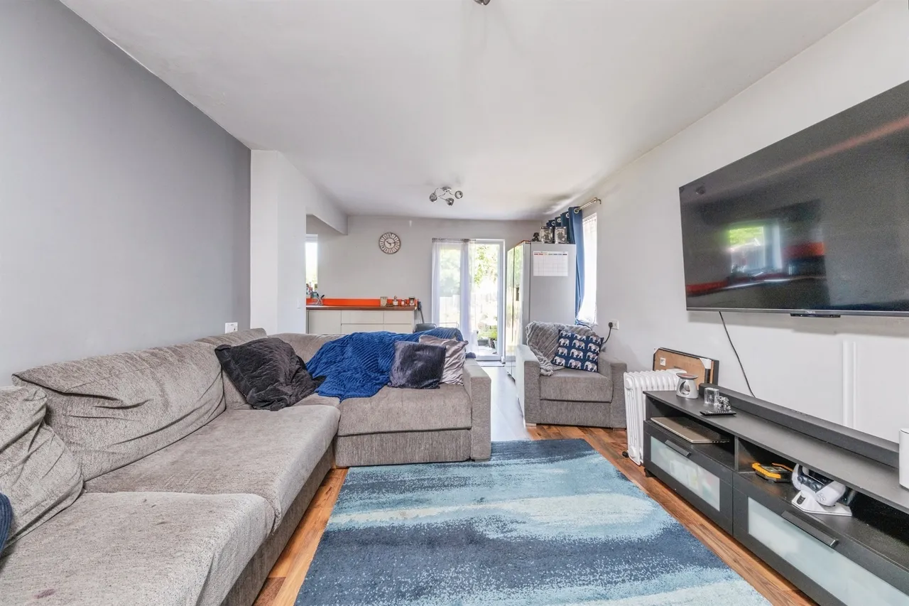 Coopers Mews, Neath Hill, MK14, photo 4