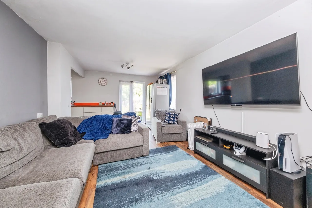 Coopers Mews, Neath Hill, MK14, photo 5