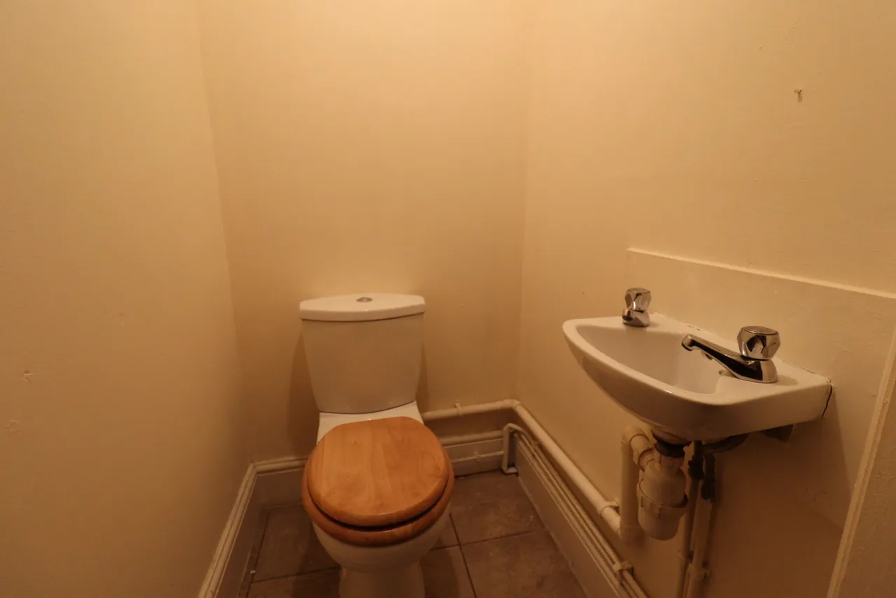 Bromborough Road, Bebington, CH63, photo 7