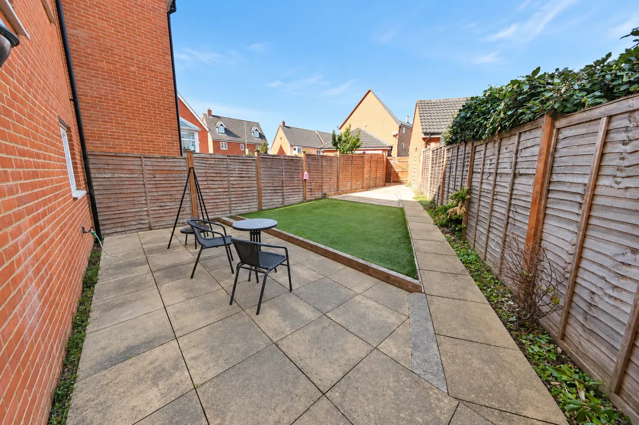 Livings Way, Stansted, CM24, photo 12