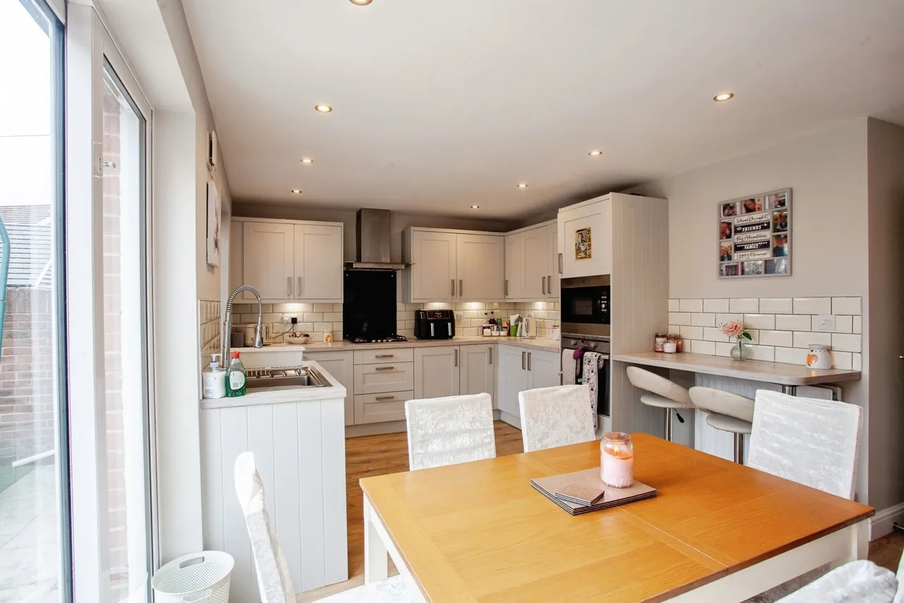 Scotsman Drive, DONCASTER, South Yorkshire, DN5, photo 2