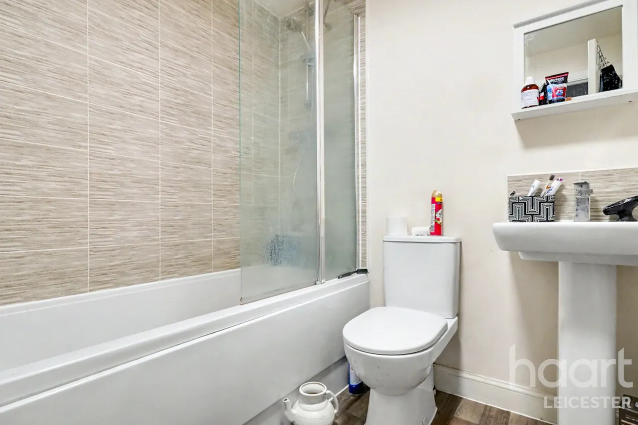 Somerset Avenue, Leicester, LE4, photo 14