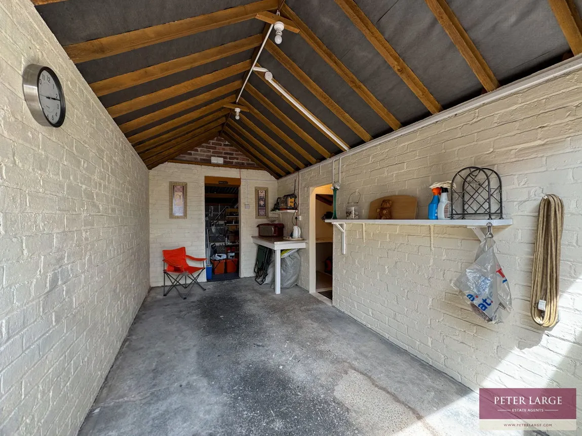 Regent Road, Rhyl, Denbighshire, LL18 4BA, photo 16