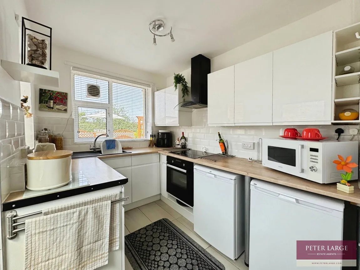 Regent Road, Rhyl, Denbighshire, LL18 4BA, photo 6