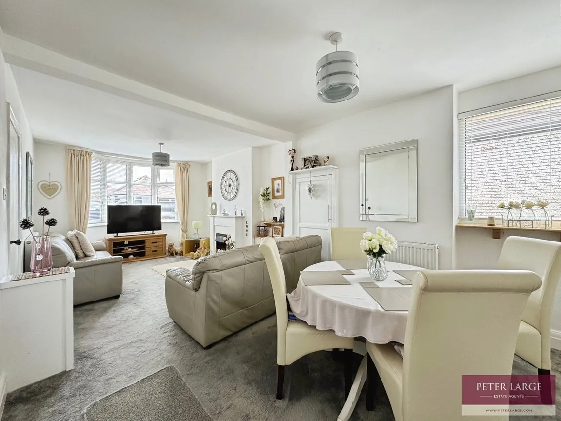 Regent Road, Rhyl, Denbighshire, LL18 4BA, photo 5