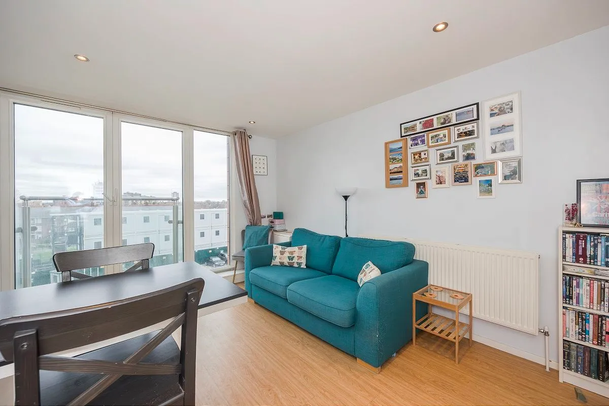 17 Seagull Lane, London, E16 1BH, photo 6