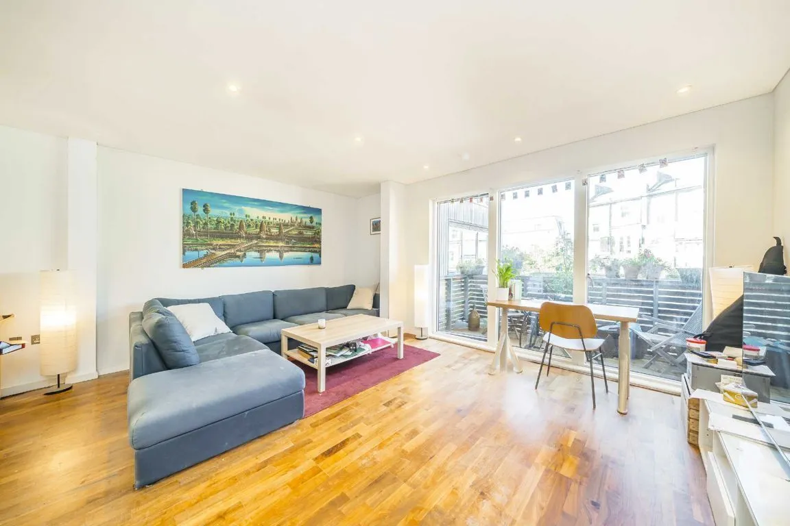 Balham Grove, SW12, photo 2