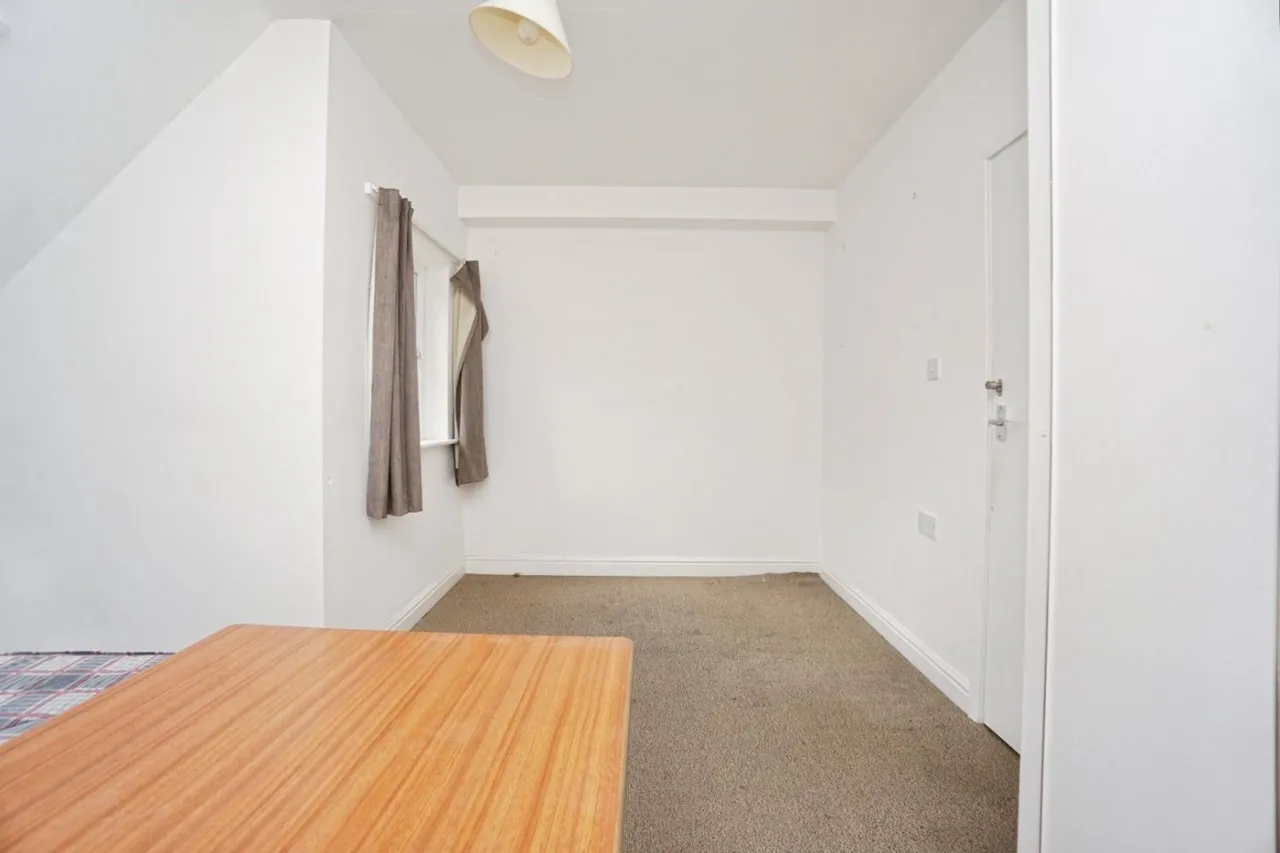 Moor End Road, Commonside, Sheffield, photo 10