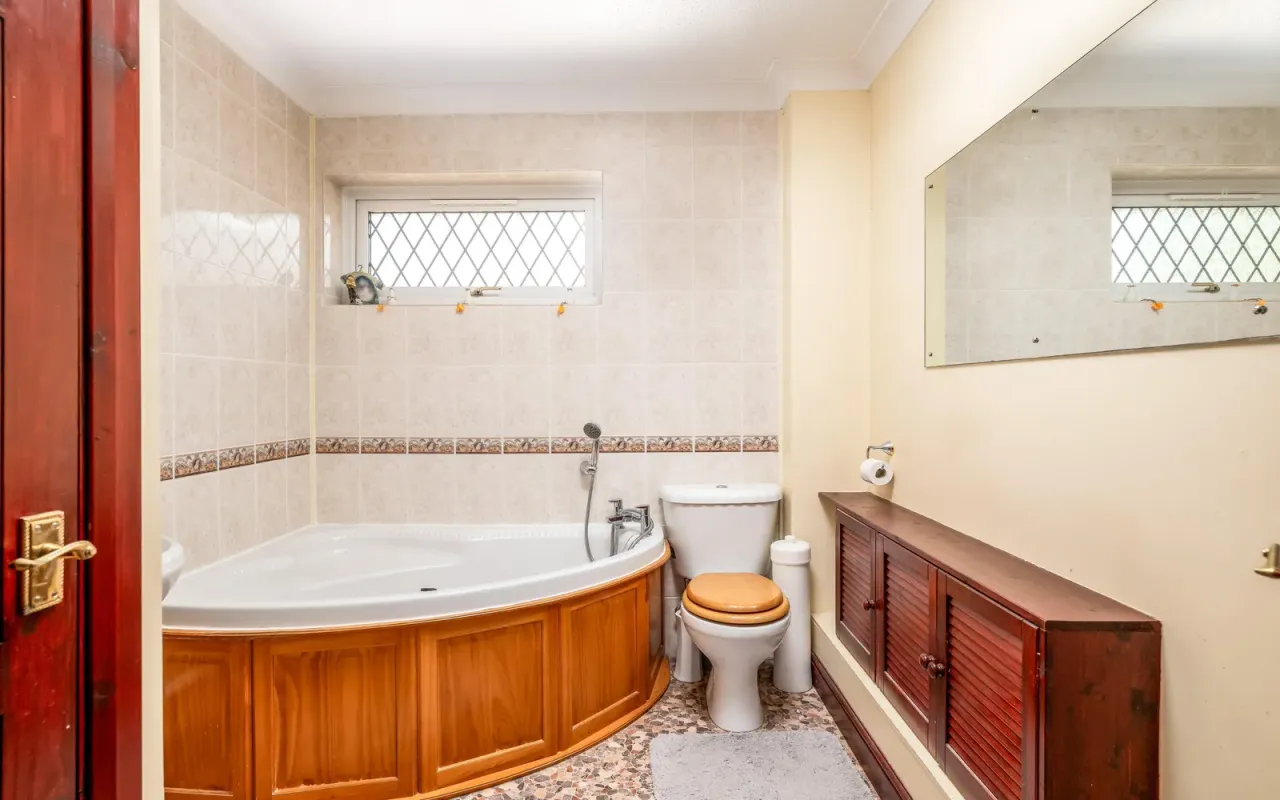 Renhold Road, Wilden, photo 17