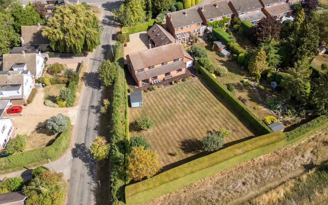 Renhold Road, Wilden, photo 2
