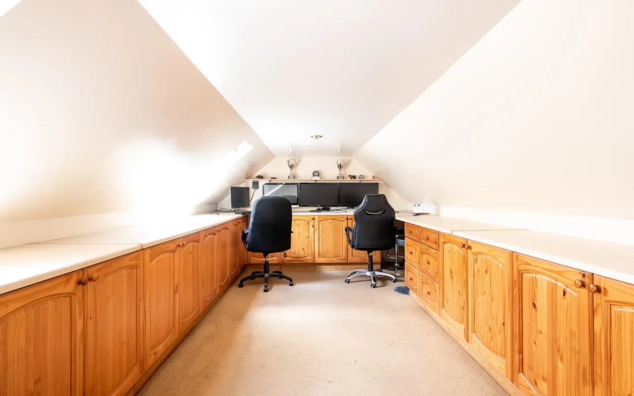Renhold Road, Wilden, photo 20