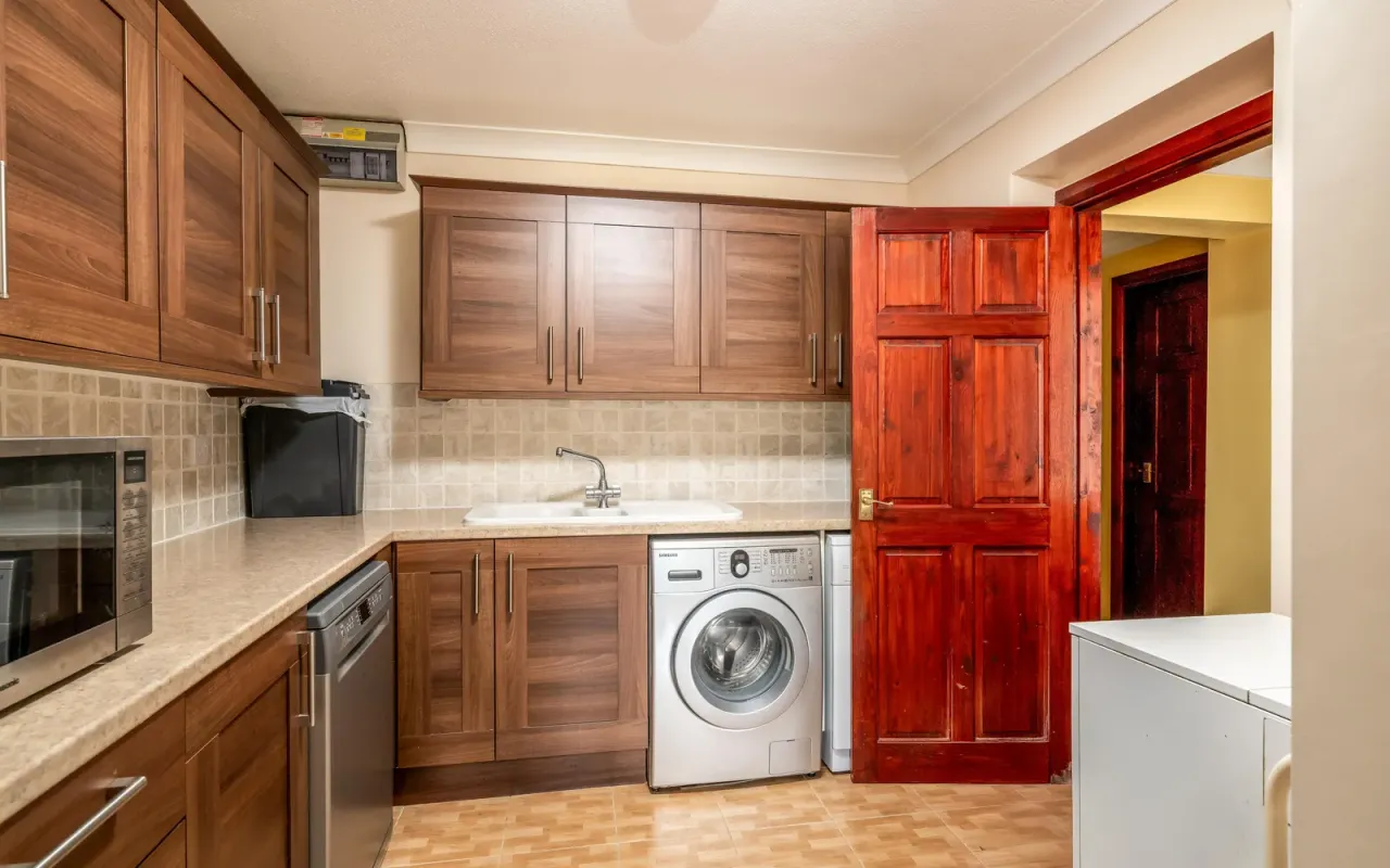 Renhold Road, Wilden, photo 9