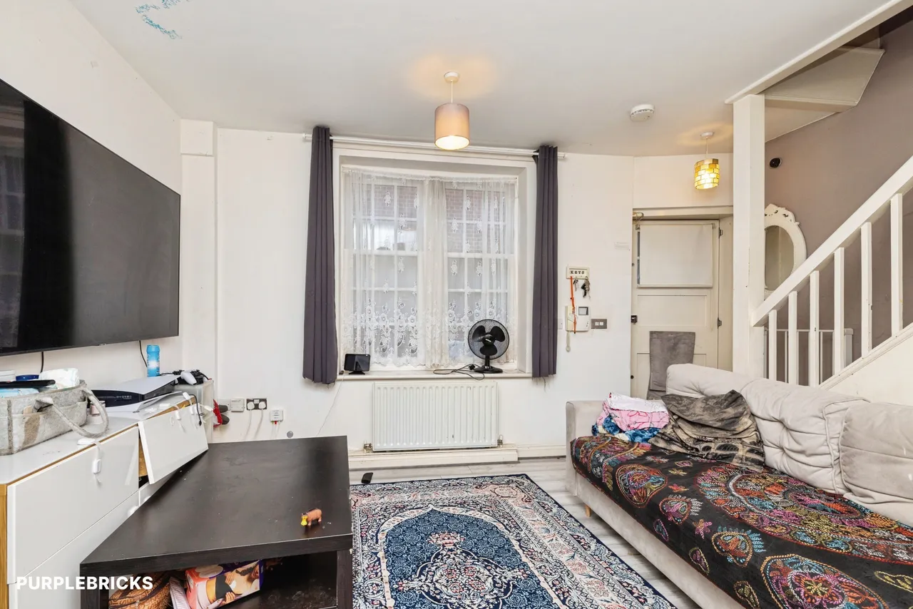 2 bed house for sale, Bartlett Mews, London, E14