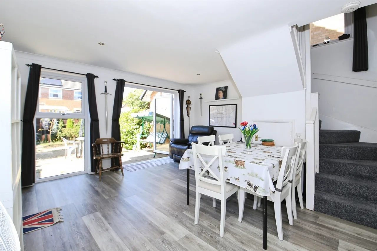 Newlands Road, Peterborough, PE7, photo 2