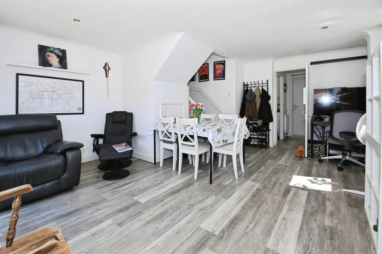 Newlands Road, Peterborough, PE7, photo 4