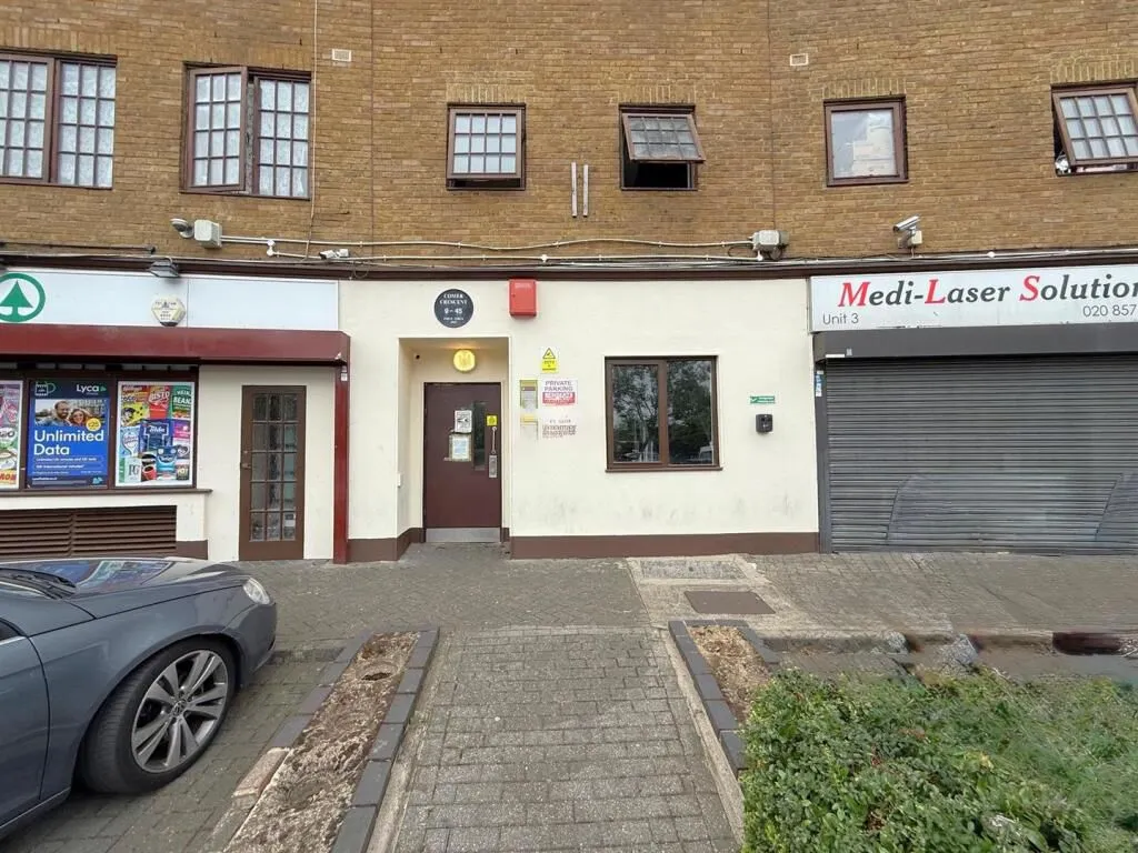 Comer Crescent, Southall, UB2, photo 7