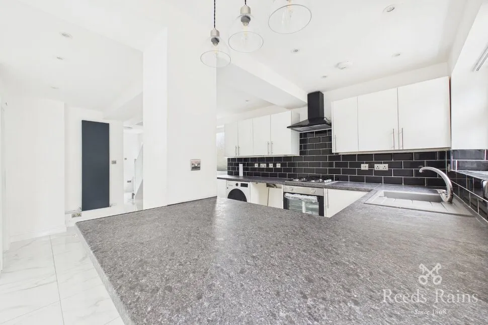 Brayton Avenue, Sale, Greater Manchester, M33, photo 6