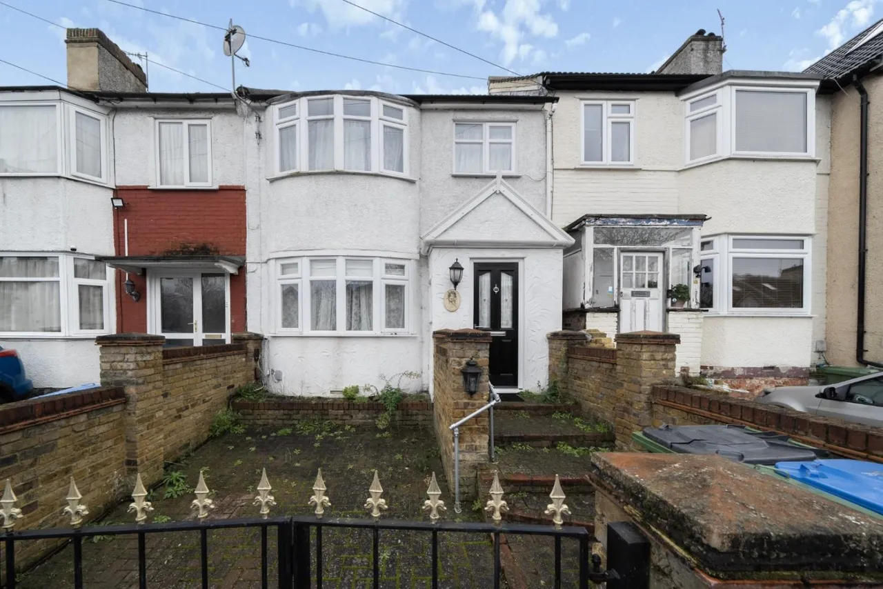 4 bed house for sale — Bastion Road, London