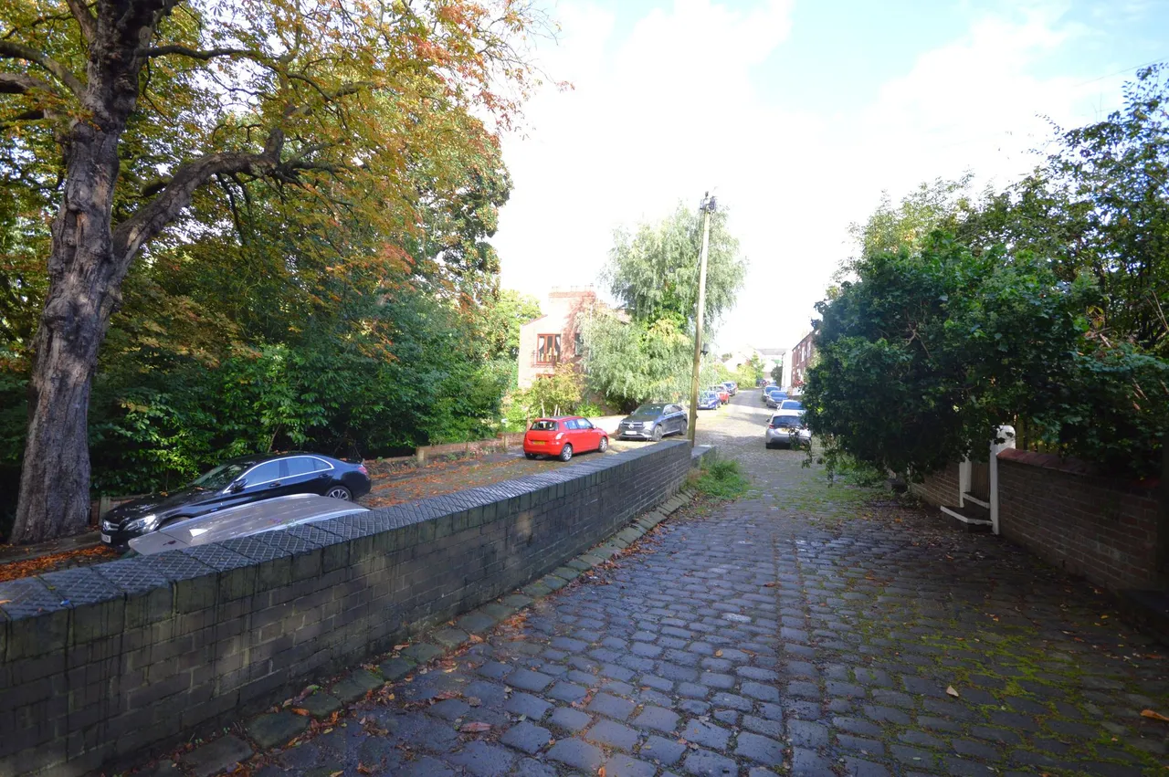 Vale Close, Stockport, photo 31