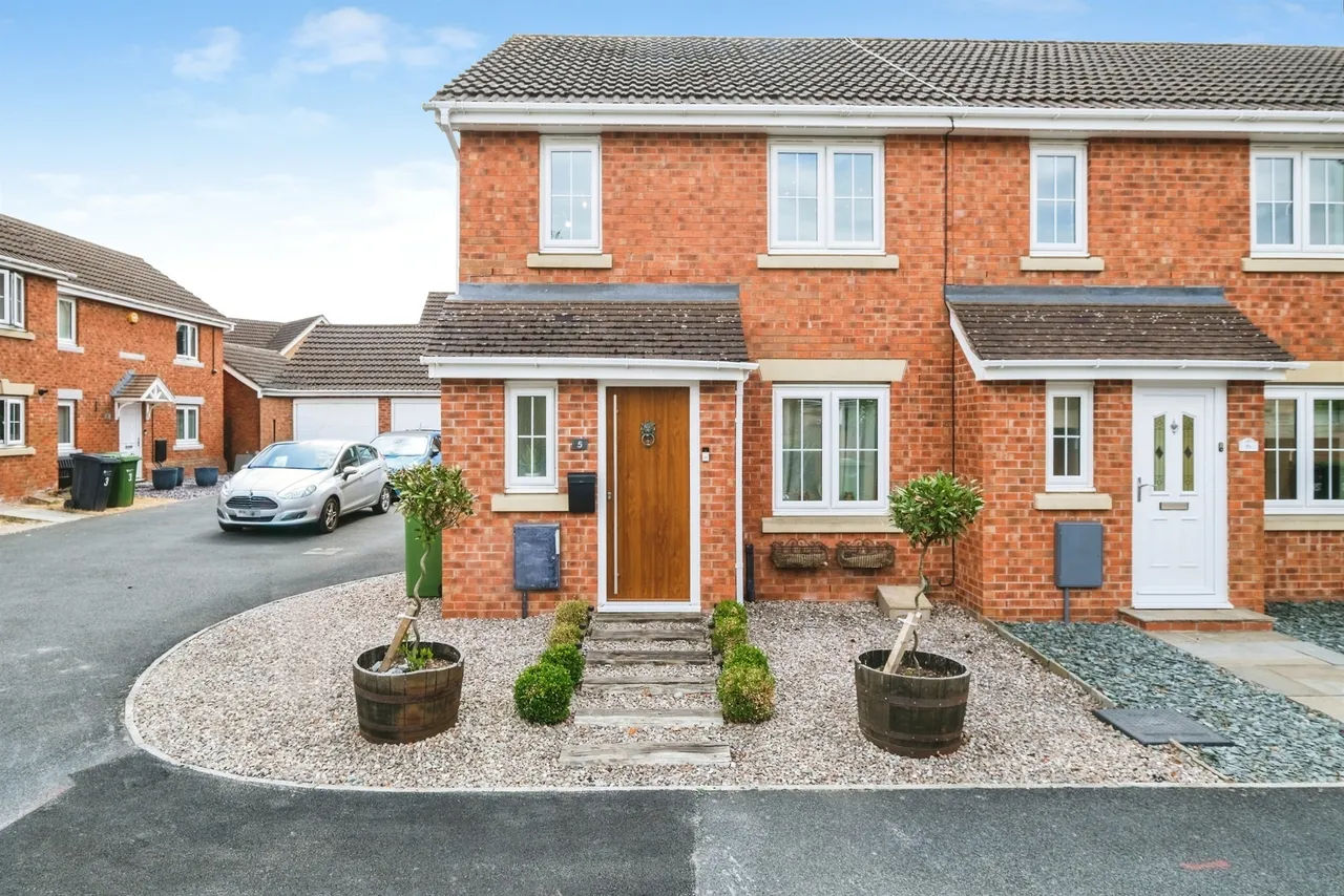 3 bed house for sale, Smithy Court, Hereford, HR2