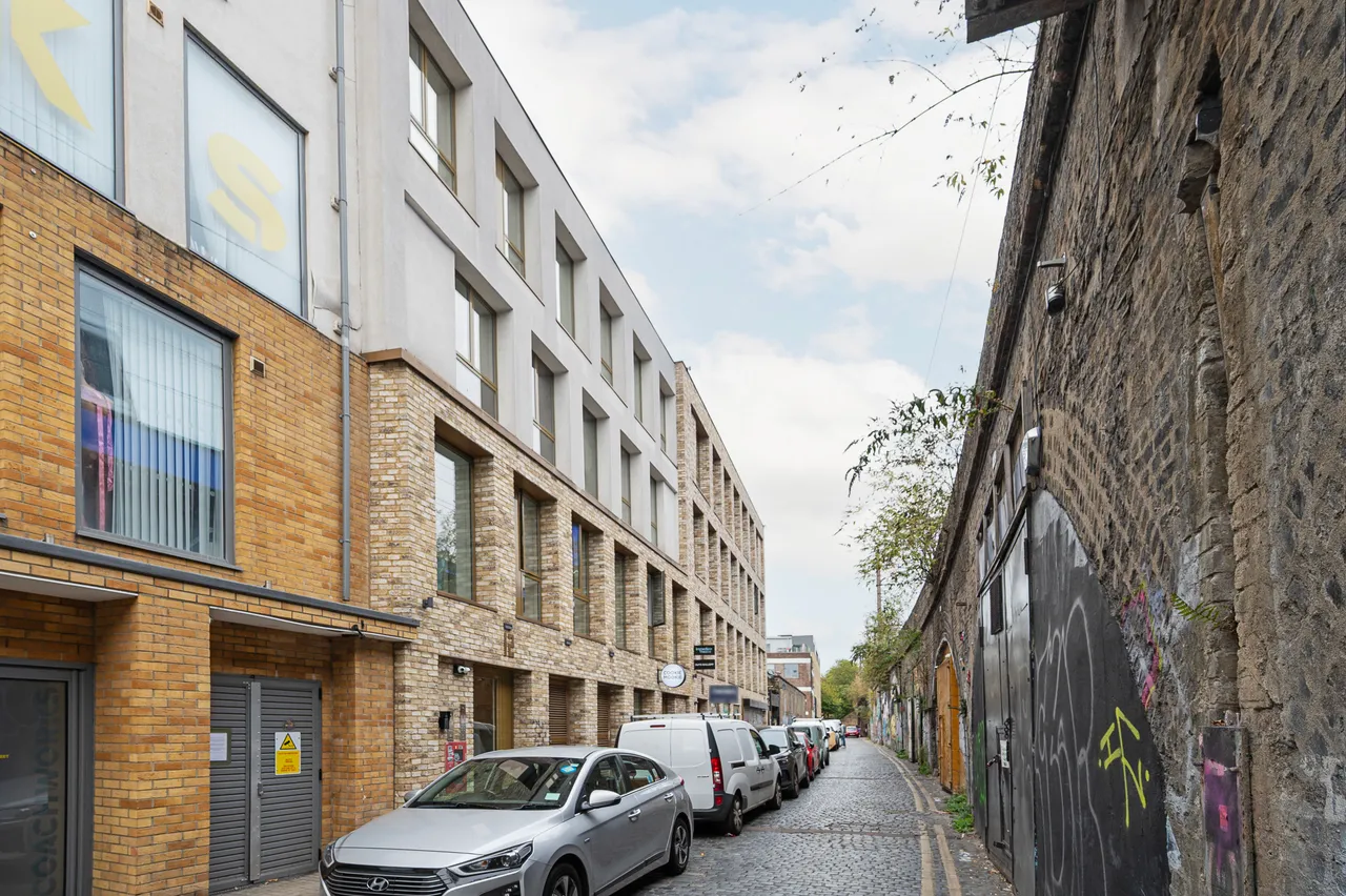 2 bed flat for sale, London, E8