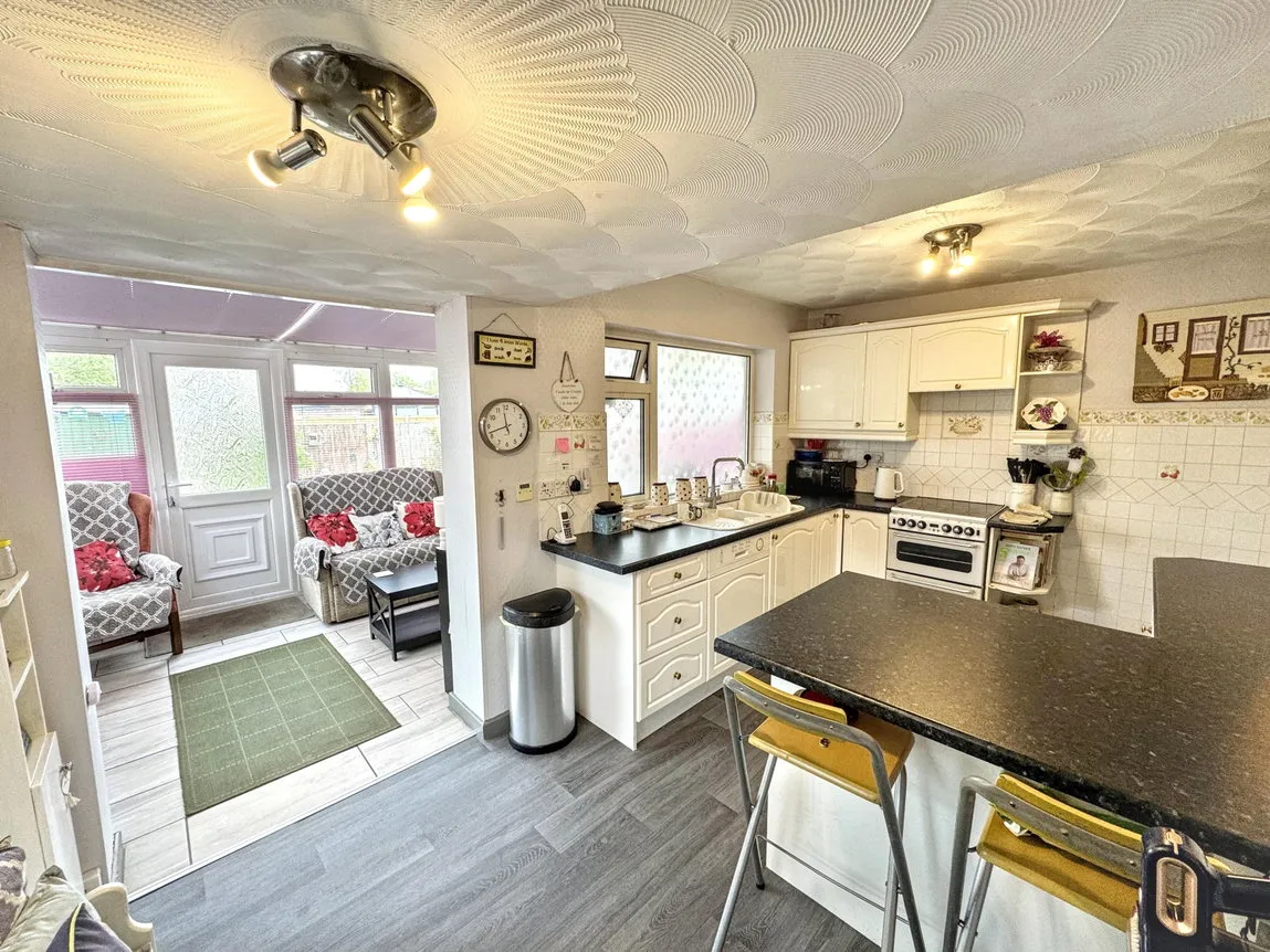 Llys Madoc, Towyn, Abergele, LL22 9NL, photo 3