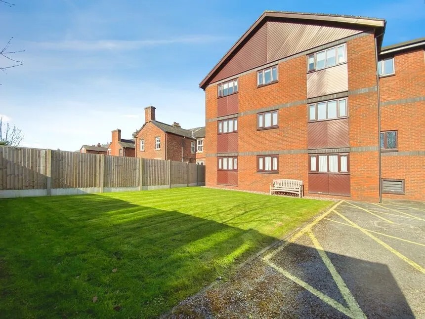 Station Road, Marple, Cheshire, SK6, photo 3