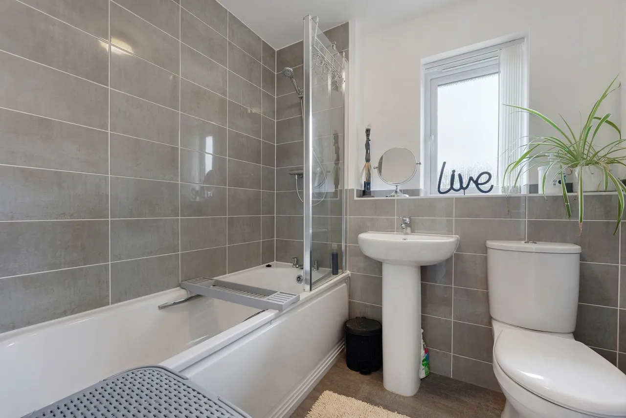 Northumberland Road, Widnes, WA8, photo 20