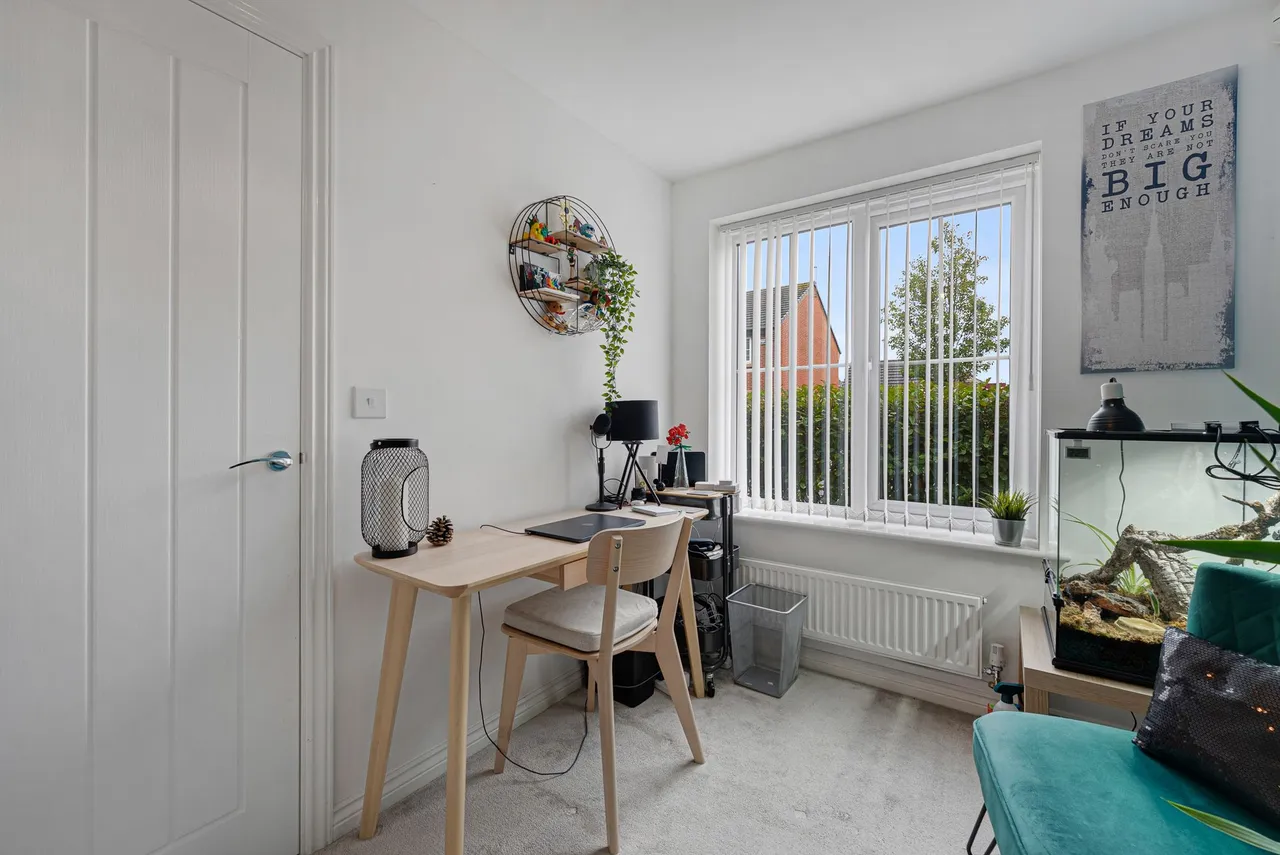 Northumberland Road, Widnes, WA8, photo 9