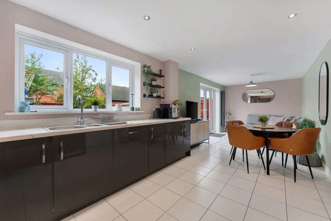 Northumberland Road, Widnes, WA8, photo 4