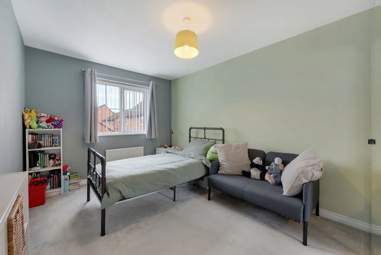 Northumberland Road, Widnes, WA8, photo 15