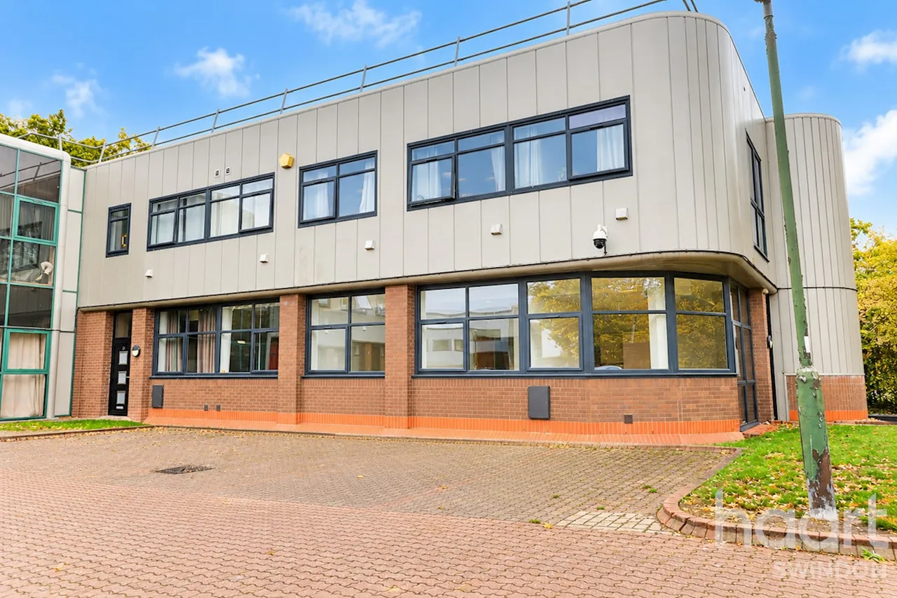 Bentham Close, Swindon, SN5, photo 13