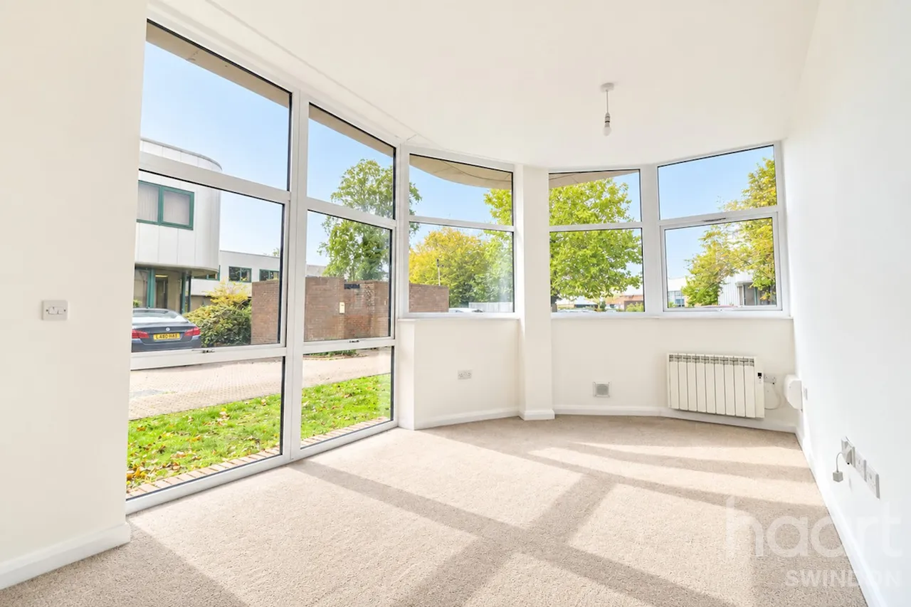 Bentham Close, Swindon, SN5, photo 2