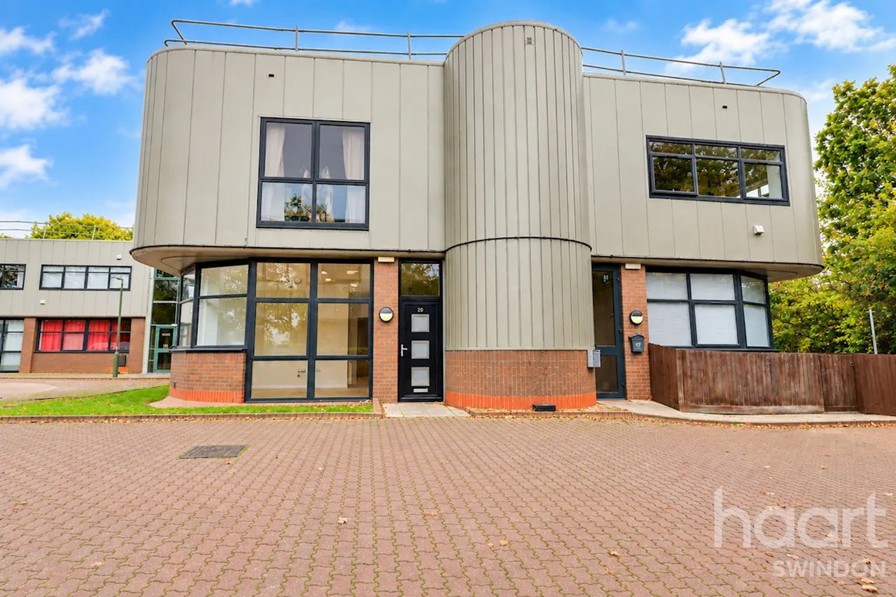 2 bed flat for sale, Bentham Close, Swindon, SN5